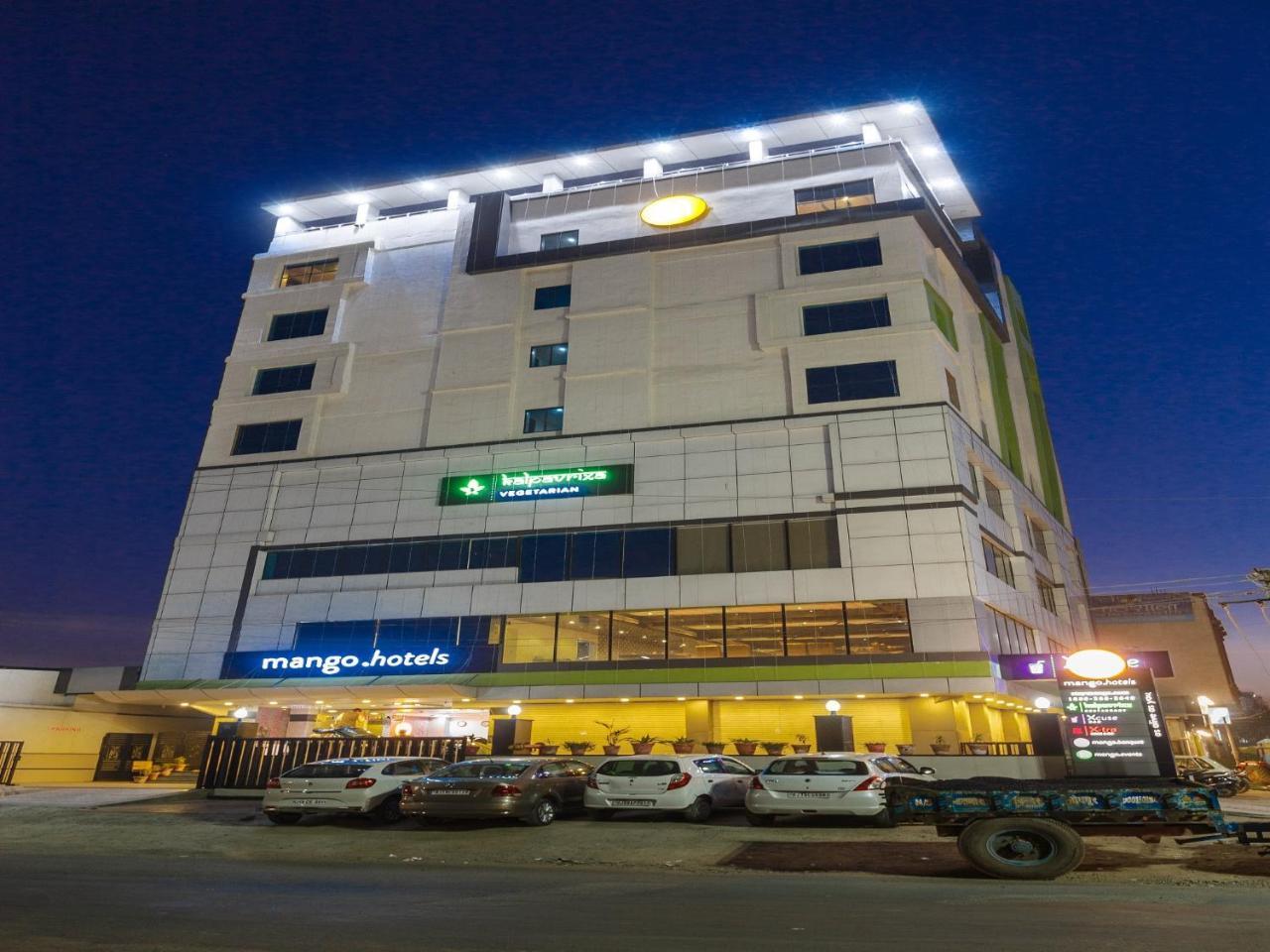 Hotel Mango Iti Circle 3*