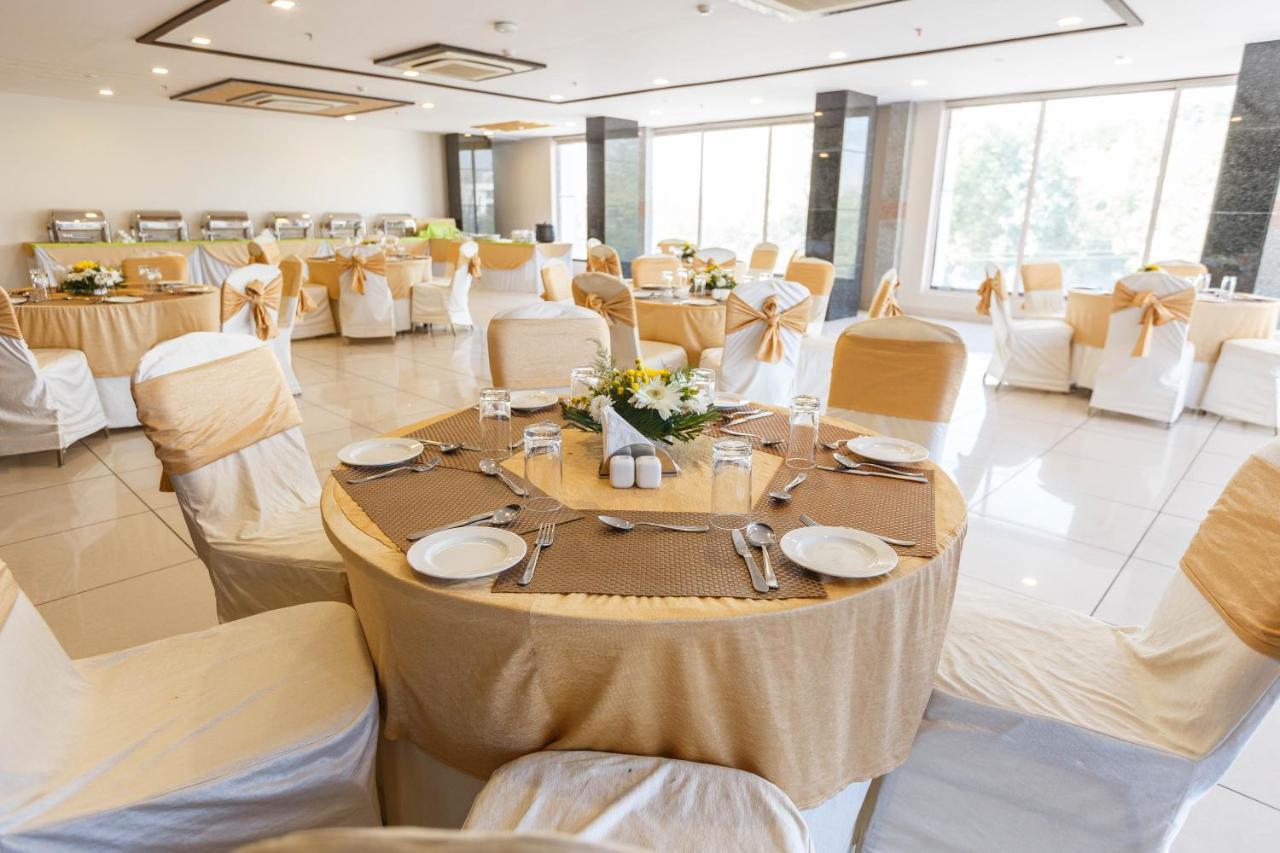 Hotel Mango Iti Circle 3*