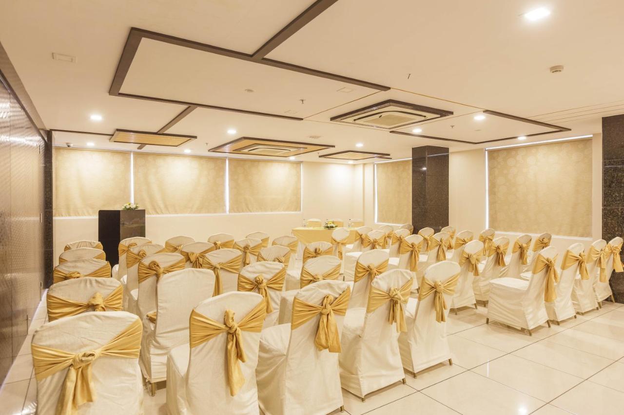 Hotel Mango Iti Circle 3*