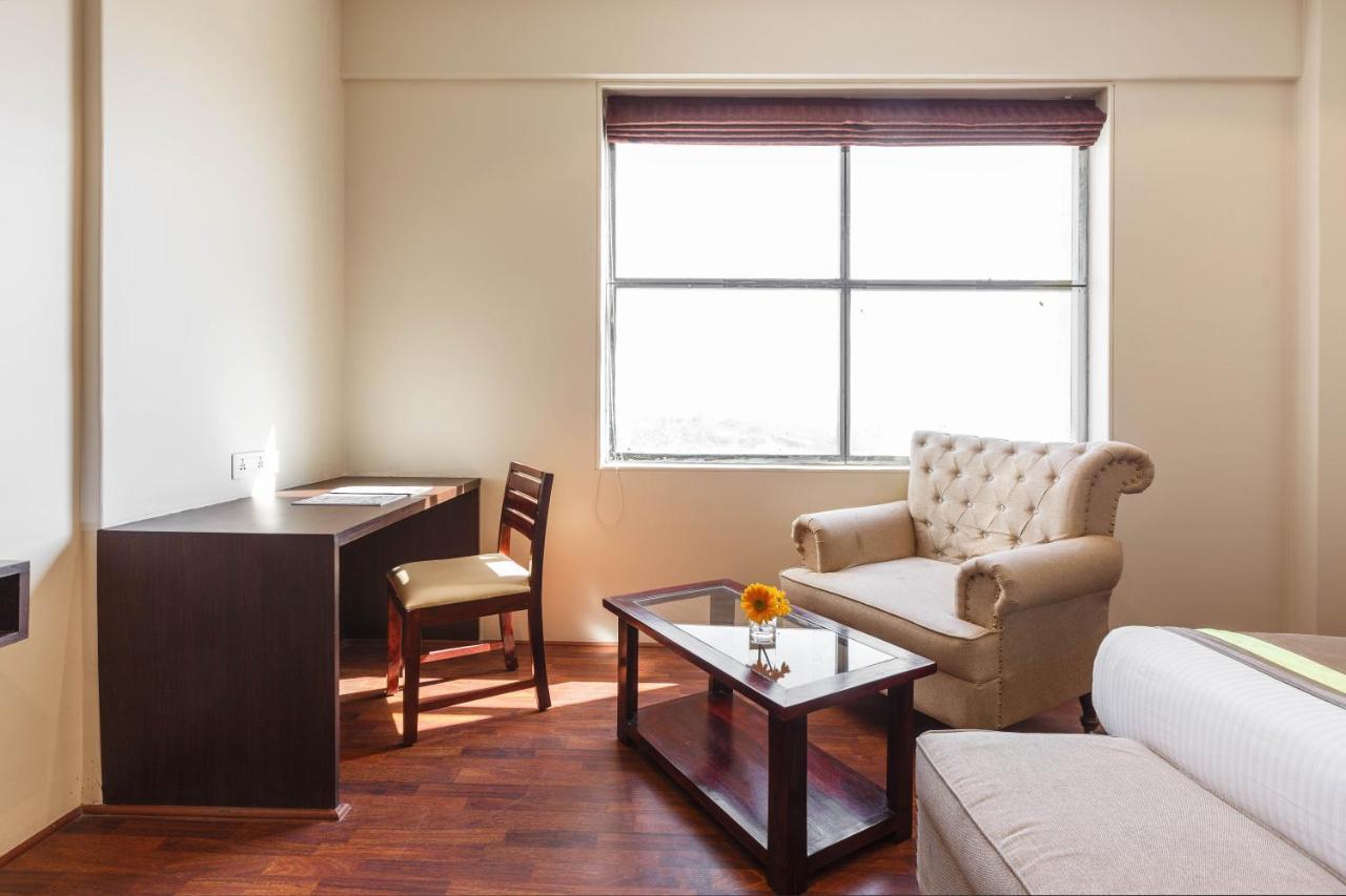 Mango Iti Circle Hotel 3*