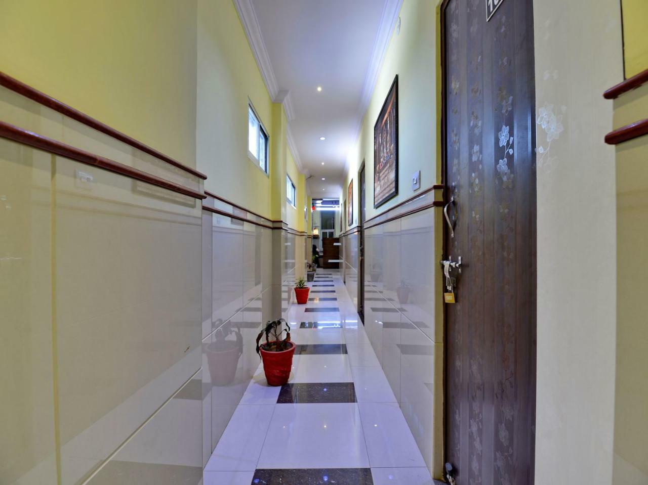 Oyo 10342 Krishna 4*