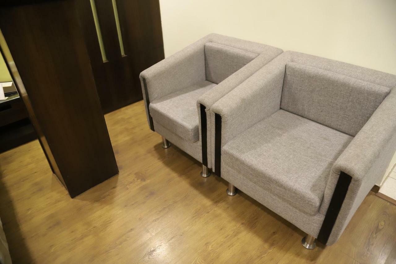 The Gandhi International Hotel 3*