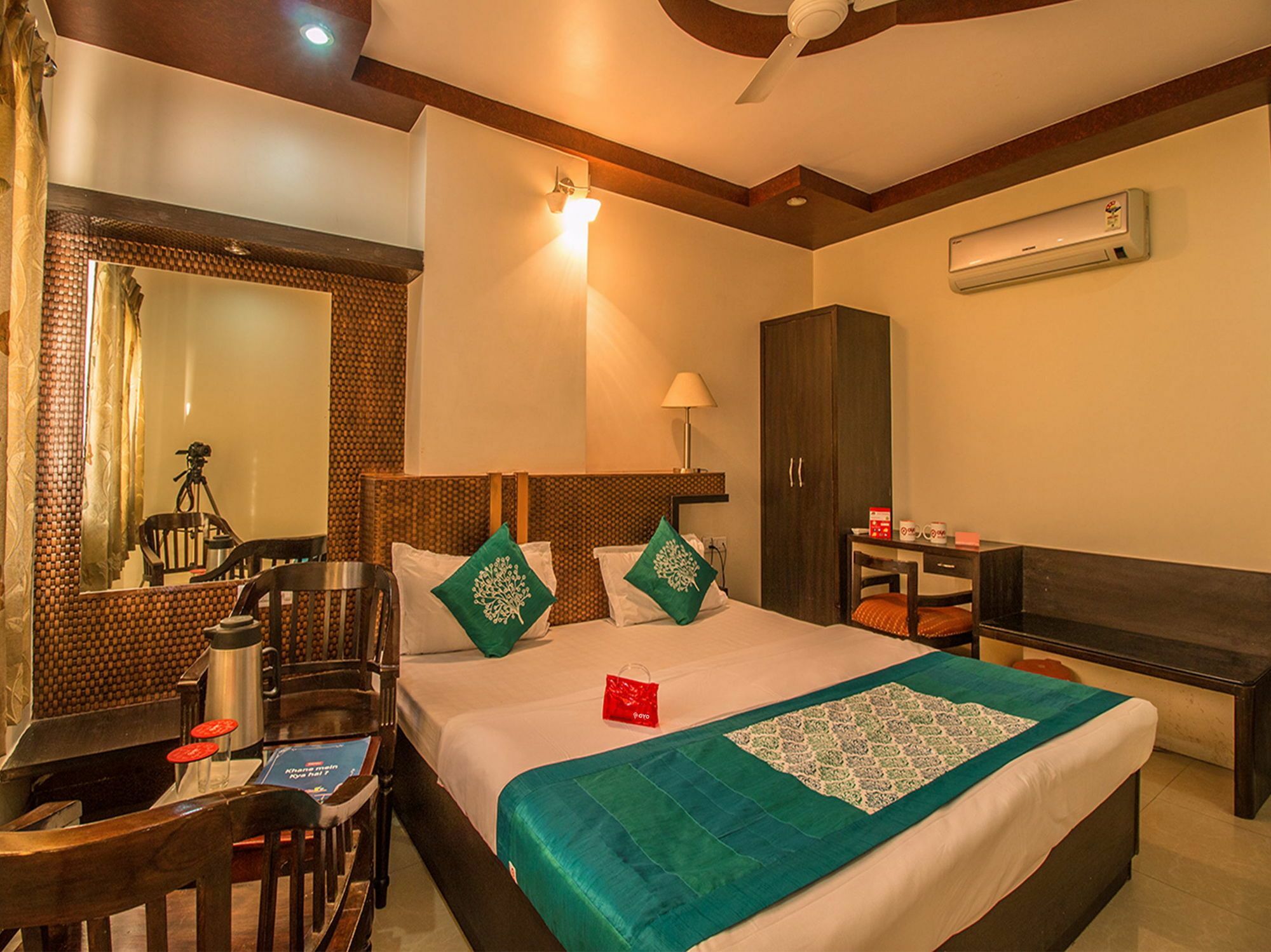 Hotel Oyo 1919 Monarch Regency Jodhpur (Rajasthan)