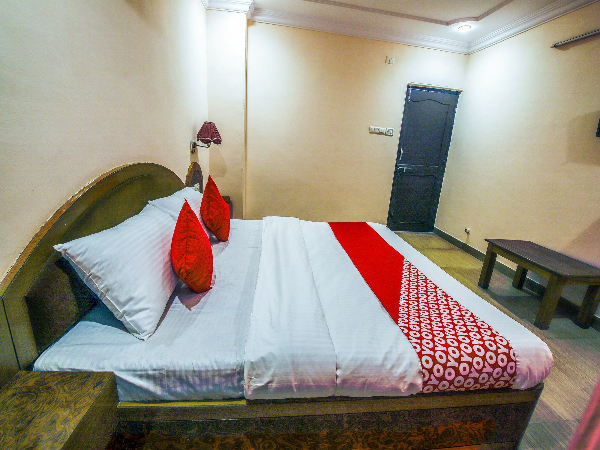 Hotel Oyo 13935 Shree Celebration