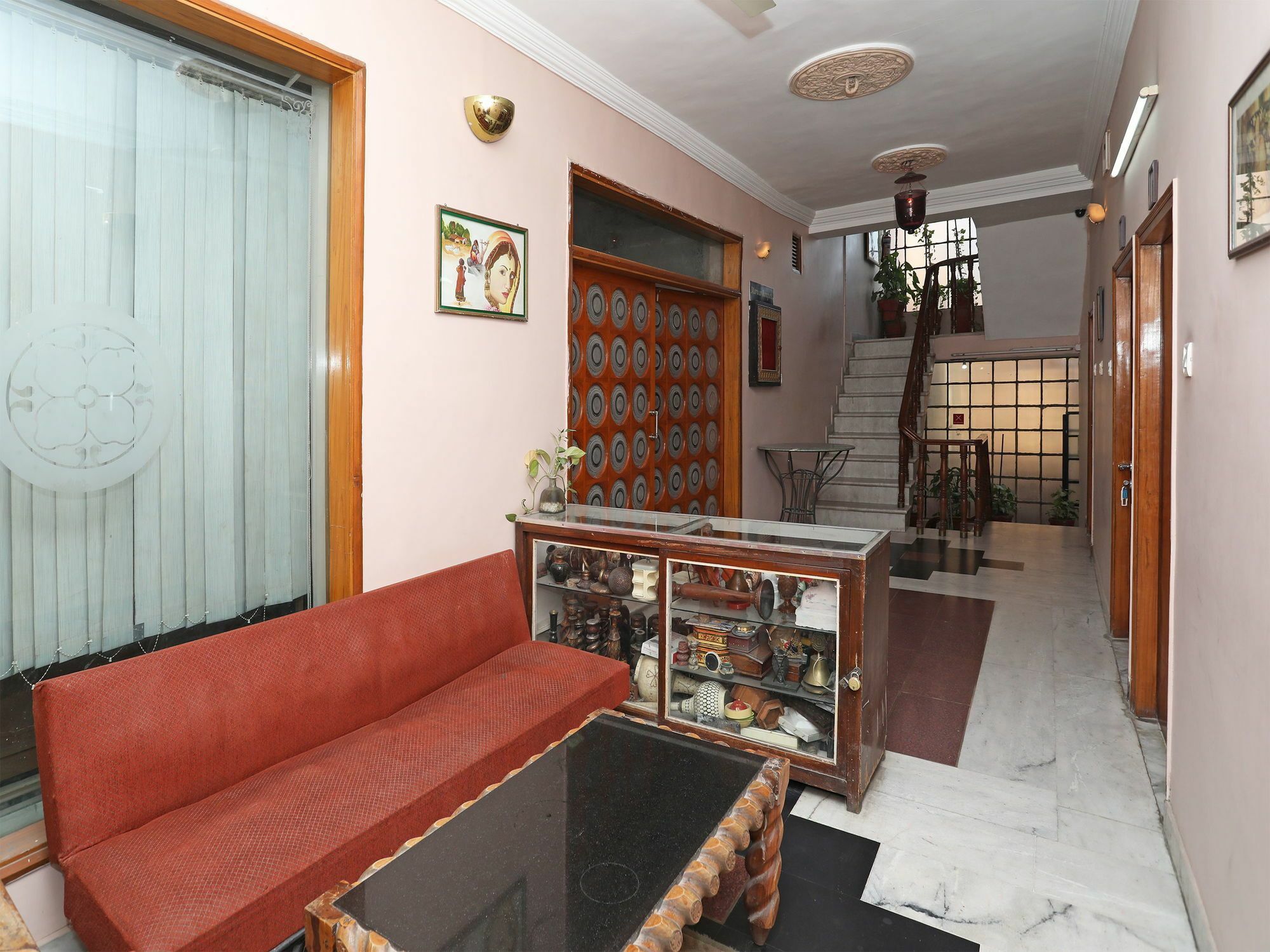 Oyo 9900 Pioneer Plaza 2*