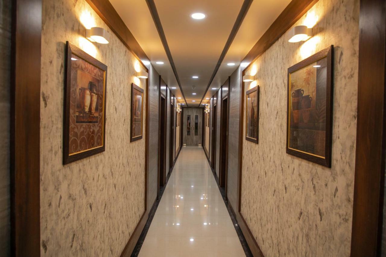 Kissan Legacy Hotel 3*