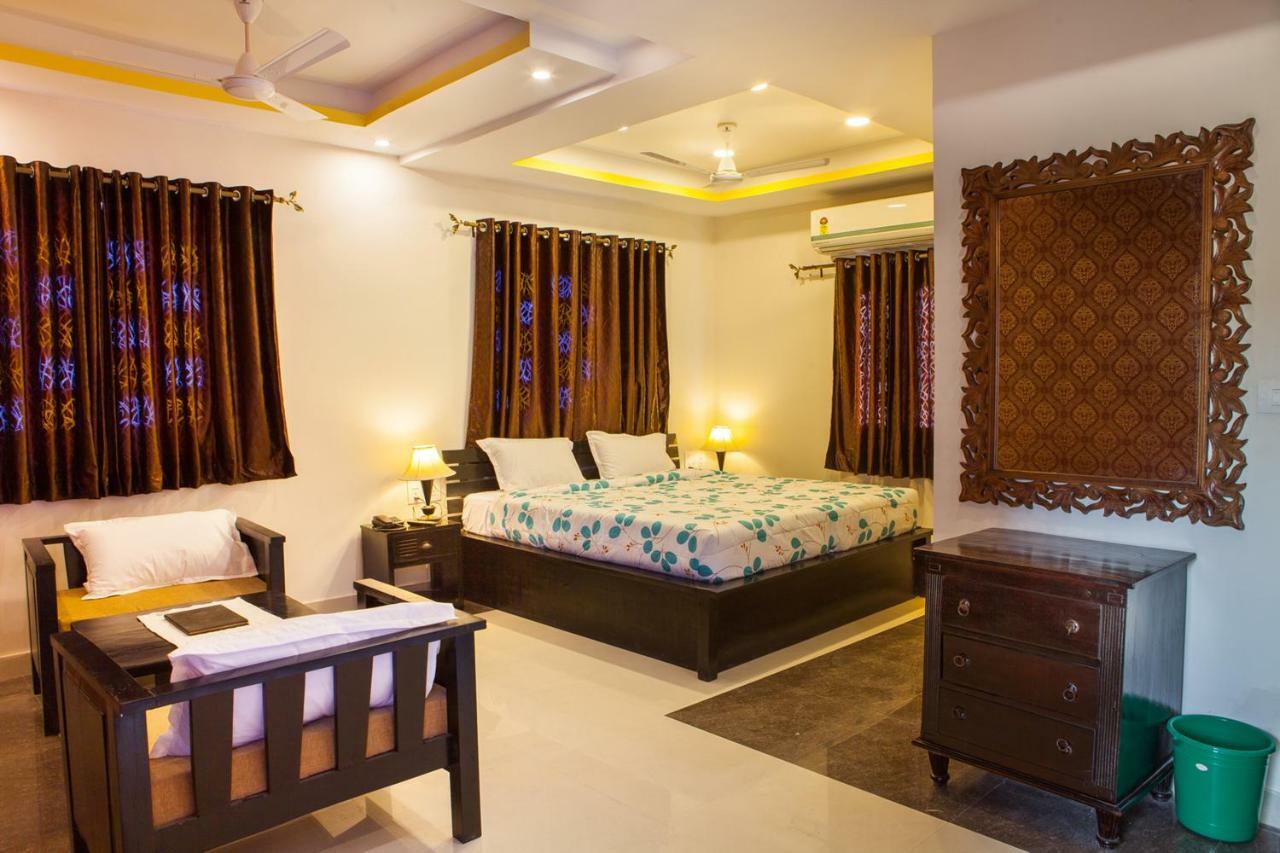 Om Heritage Haveli Hotel