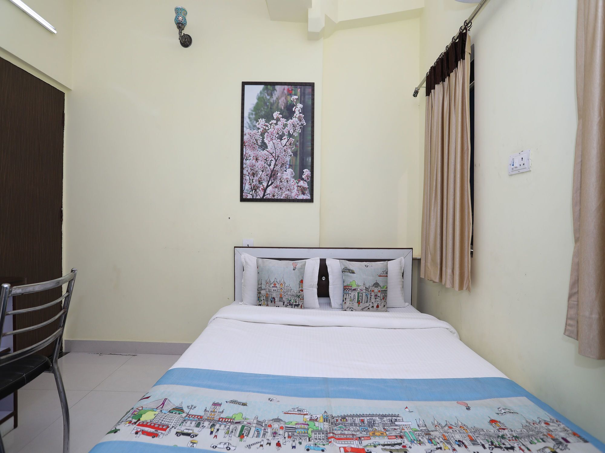 Hotel Oyo 10342 Krishna 4*