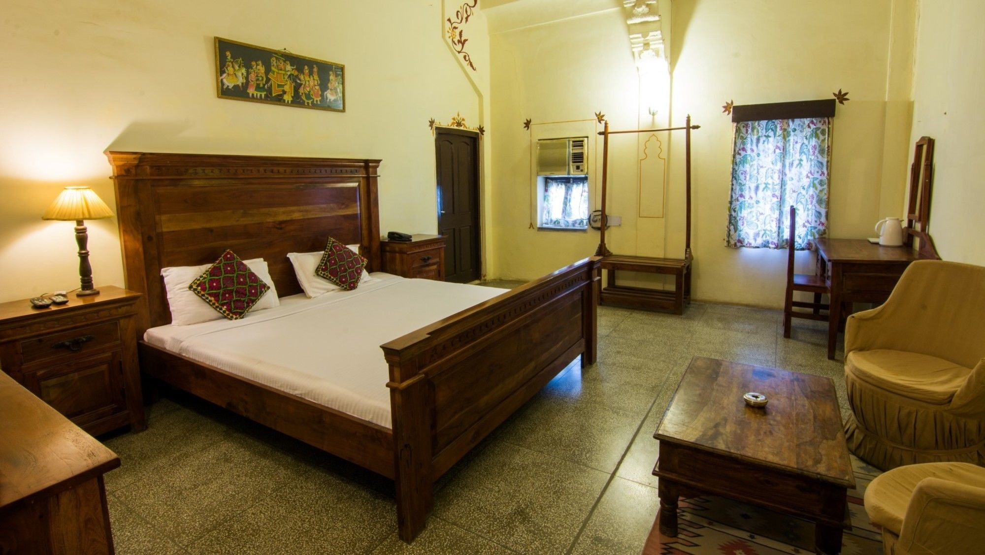 V Jhalamand Garh Jodhpur Hotel