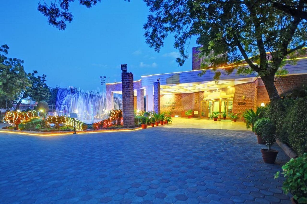 Hotel Shree Ram International