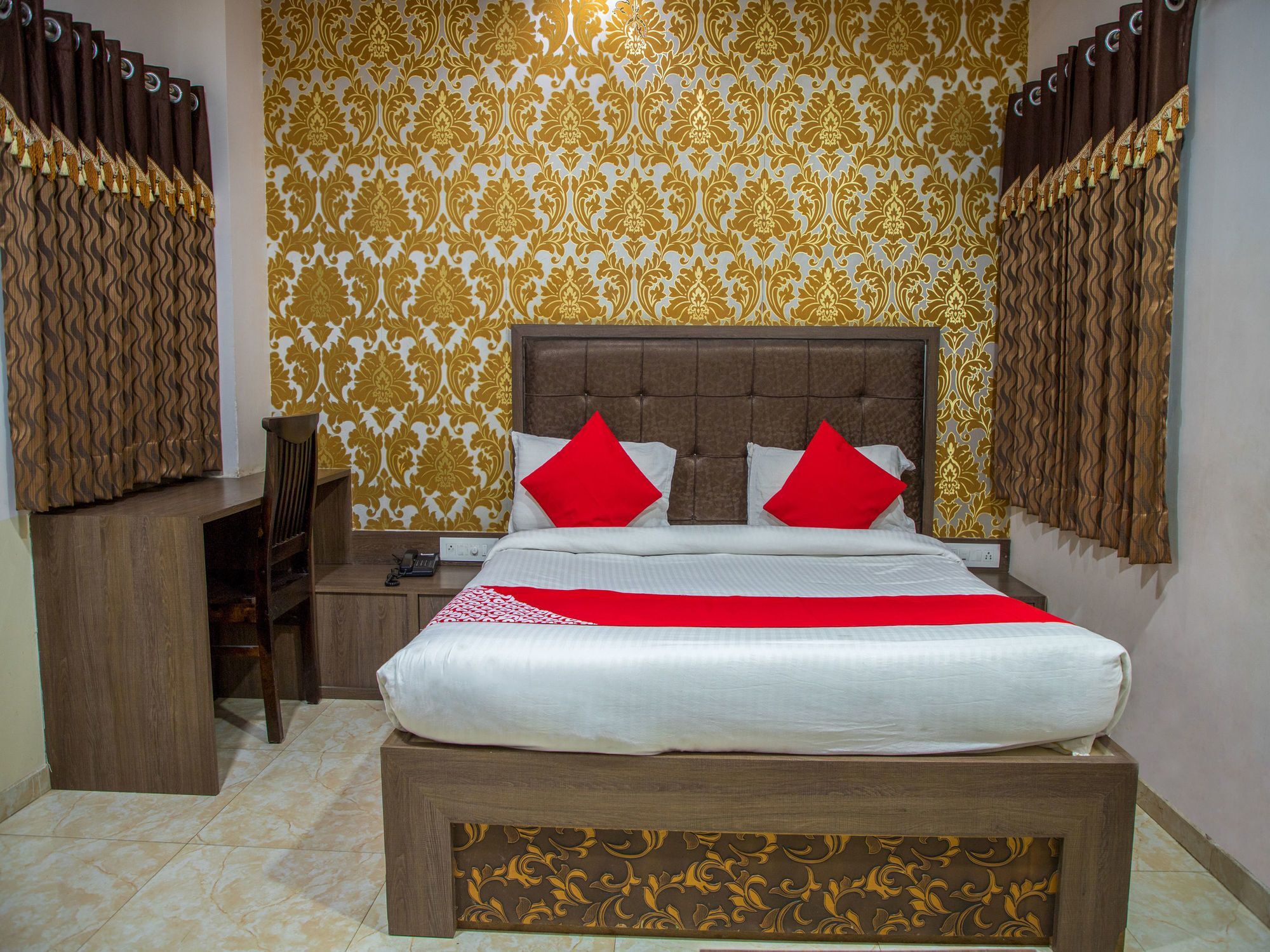 A R Excellency Hotel