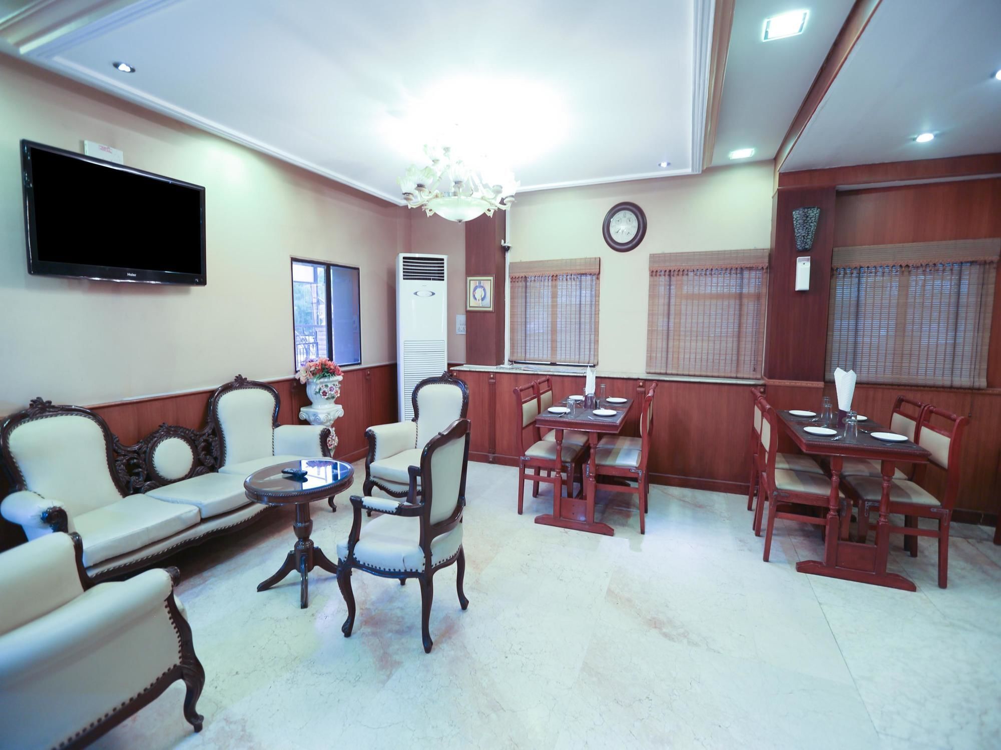 Suncity International Hotel 3*
