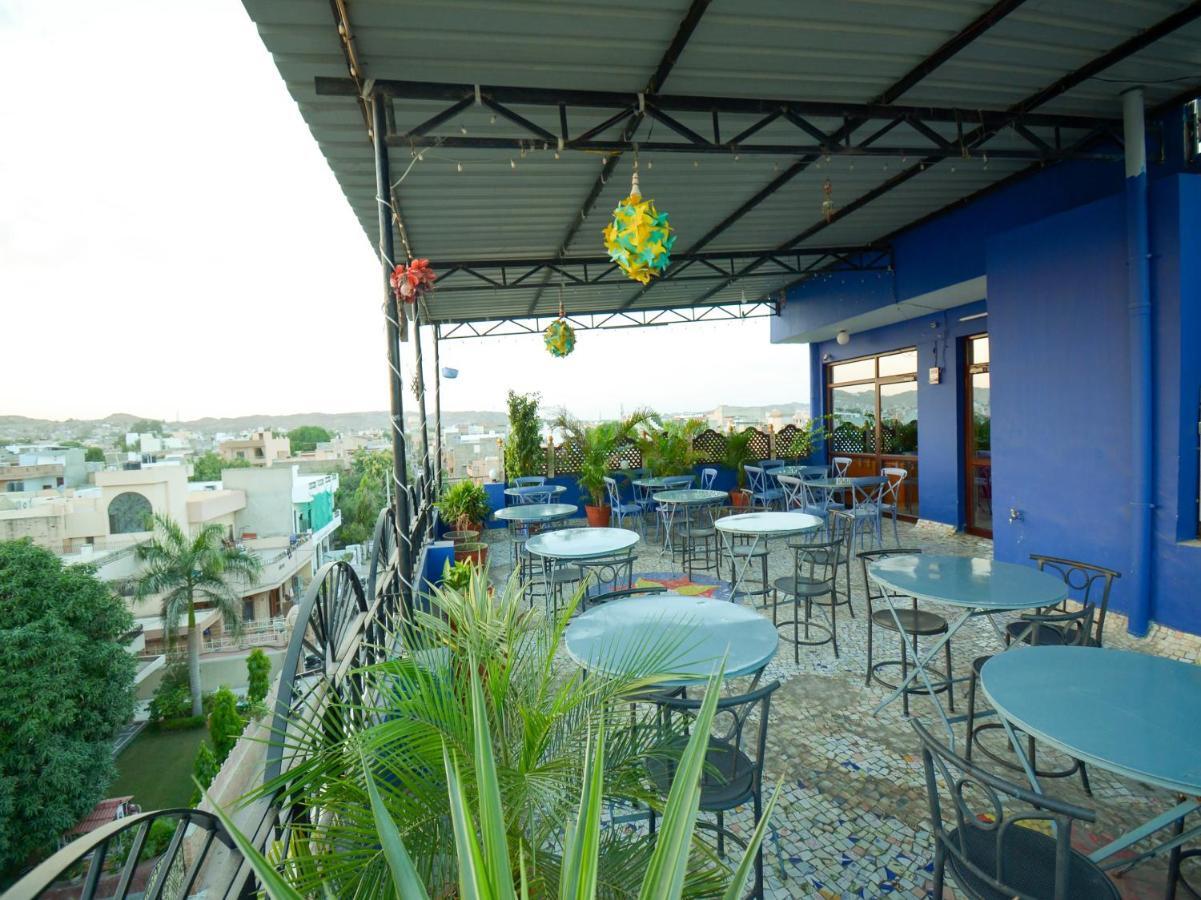 Apple Guest house 2*