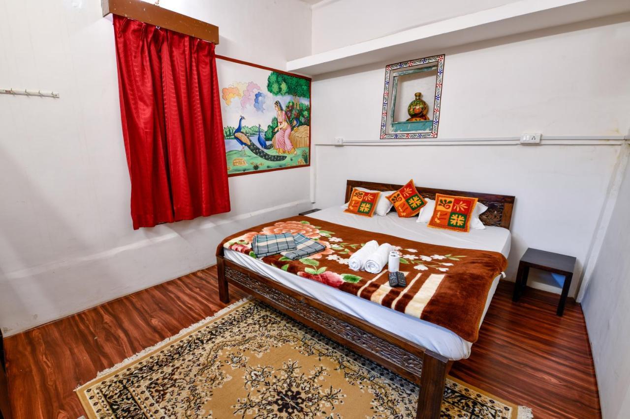 Jaswant Bhawan Homestay *