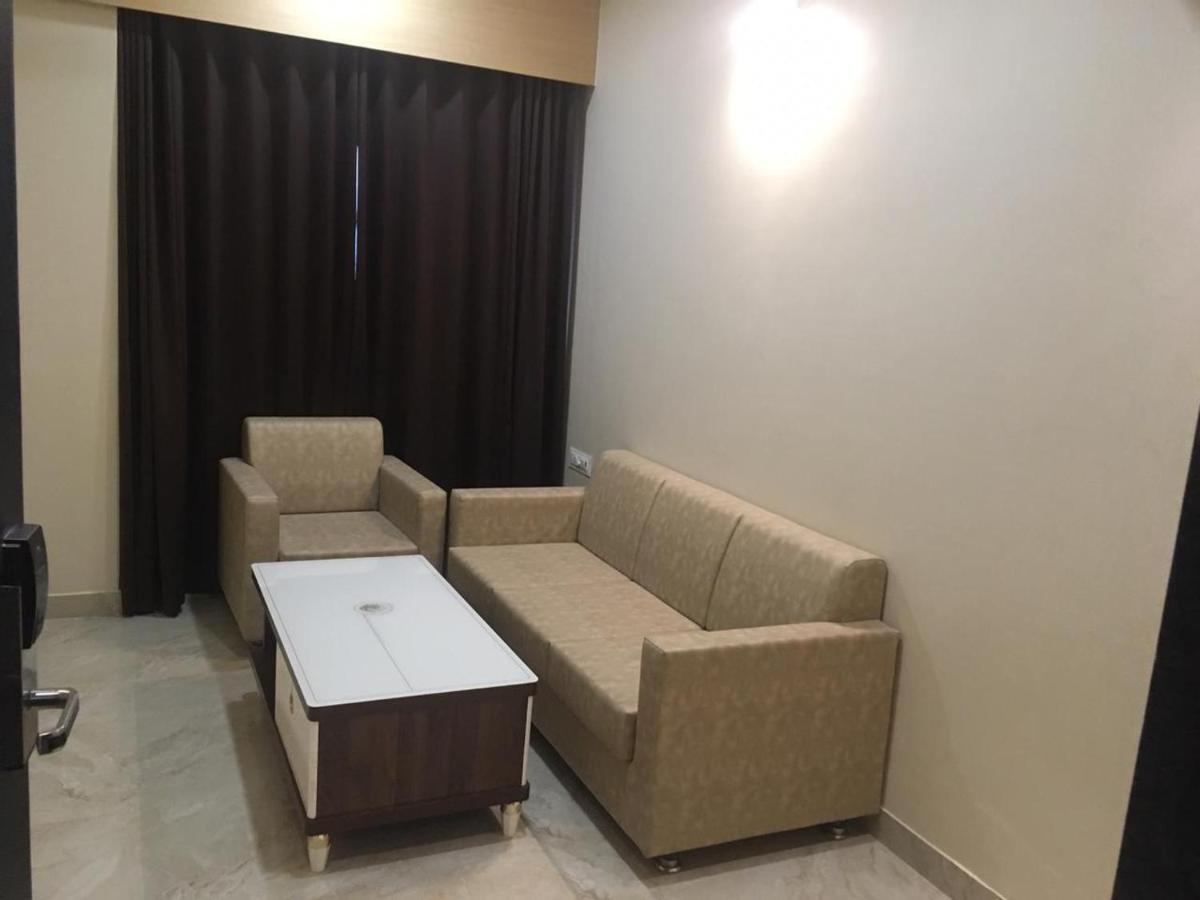 Aarunya Royale Hotel 3*