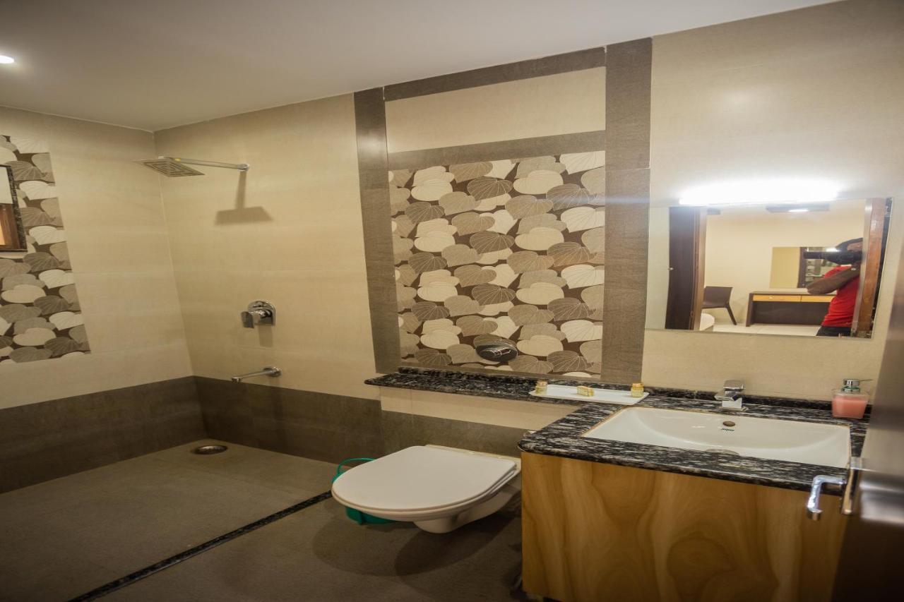 Shri Ram Residency Hotel