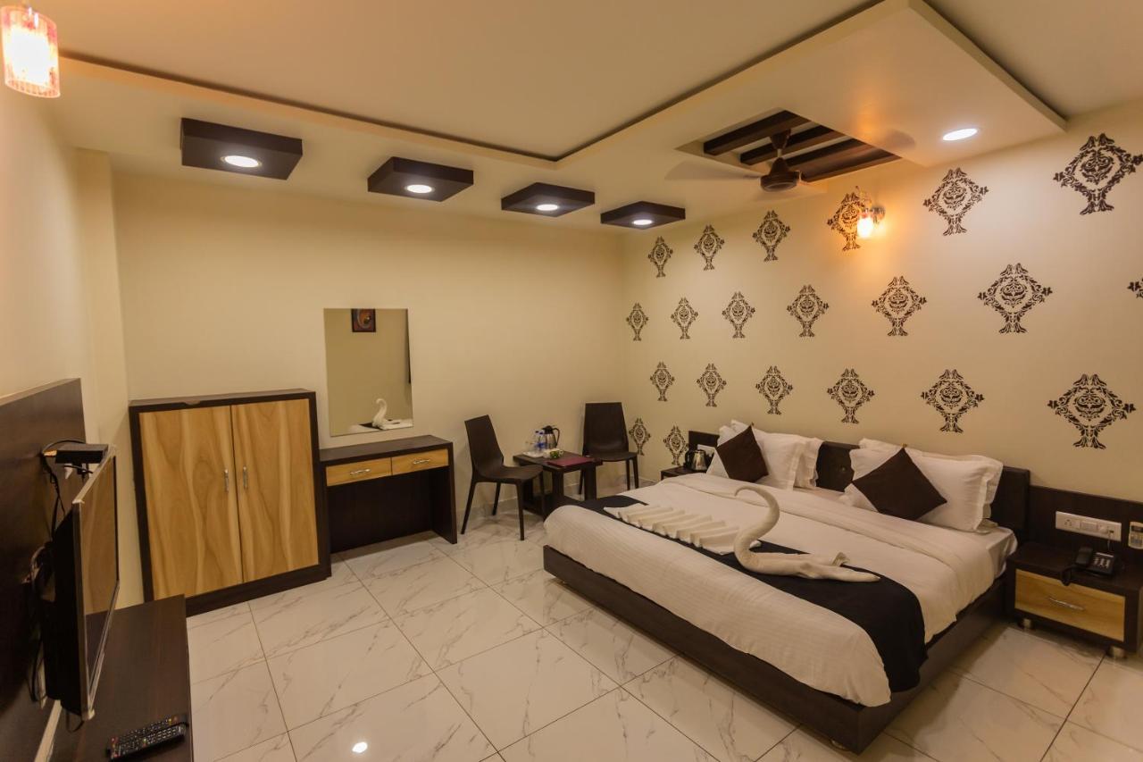 Shri Ram Residency 2*